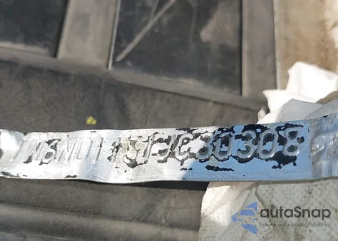 1988 Nissan D21 Short Bed z USA, uszkodzony, nr VIN 1N6ND11S1JC303088